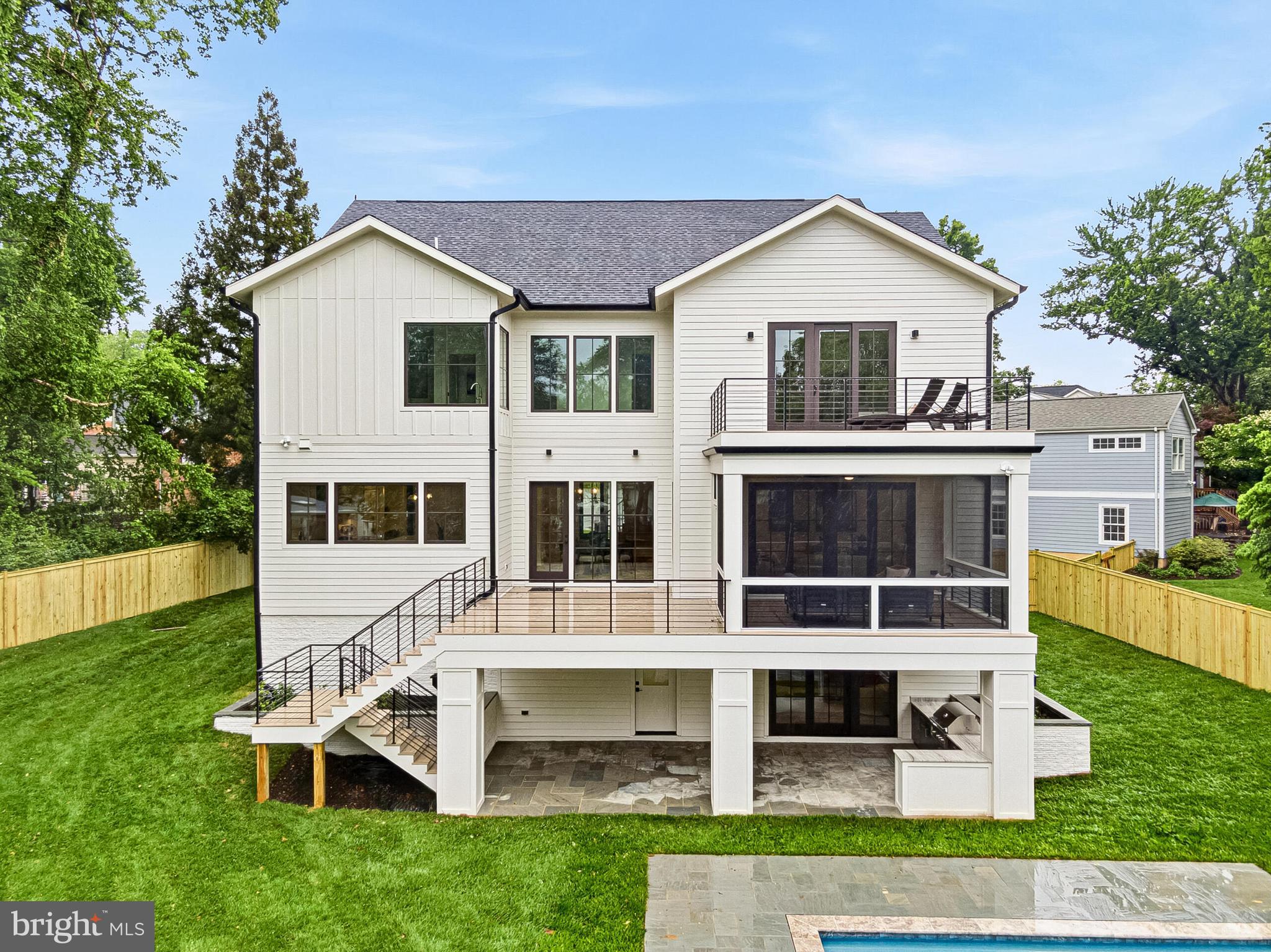 COUNTRY CLUB HILLS - Residential