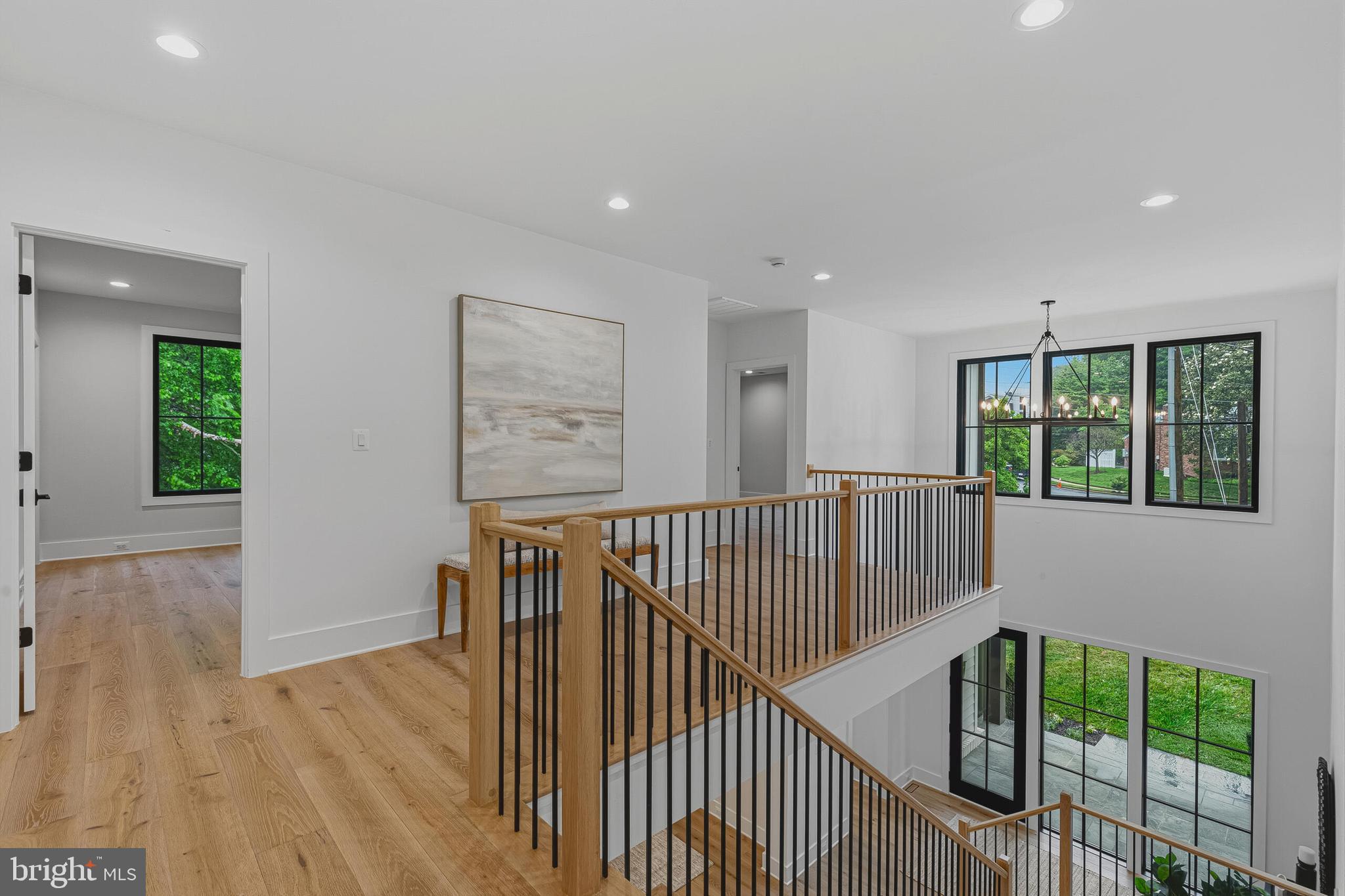 COUNTRY CLUB HILLS - Residential