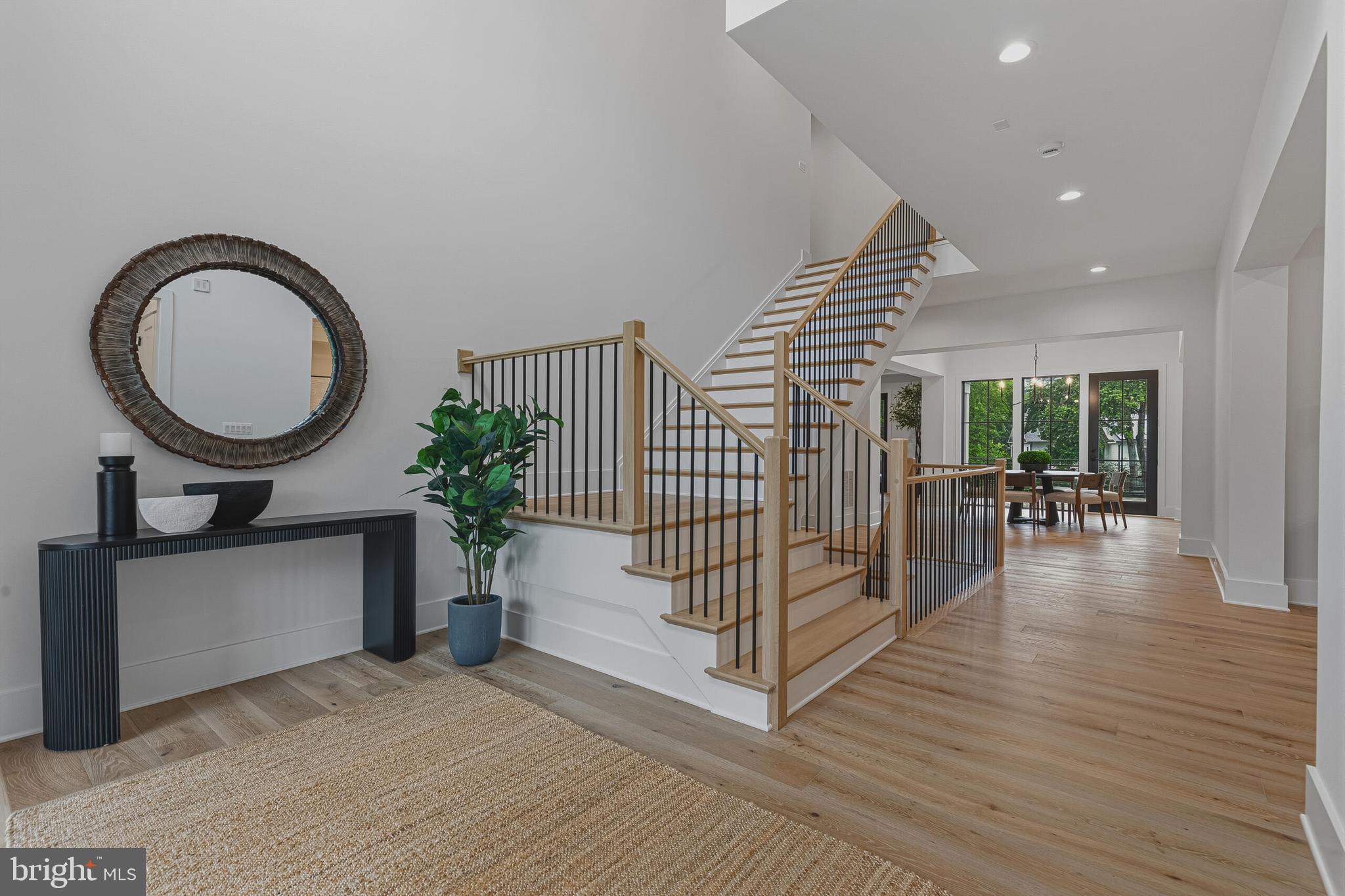 COUNTRY CLUB HILLS - Residential