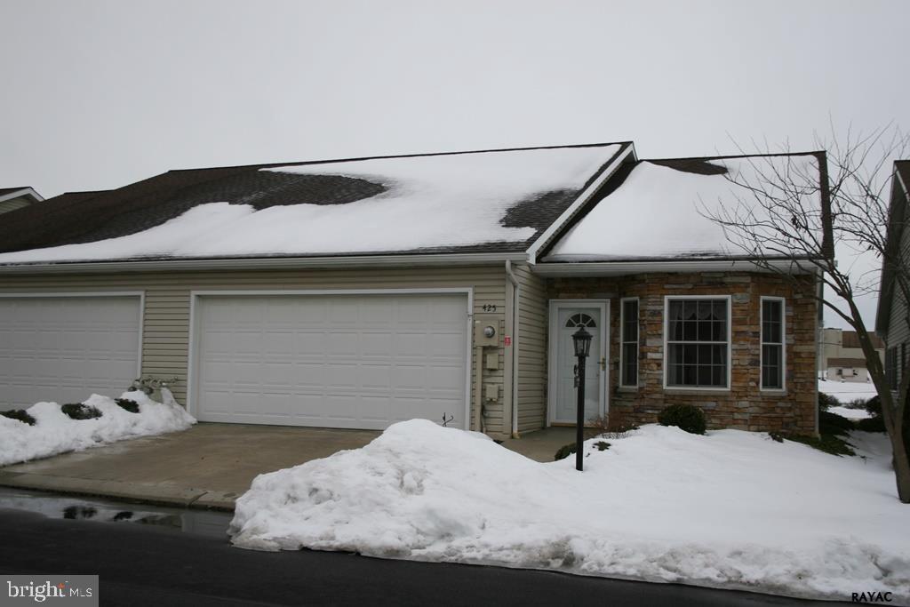 Let someone else shovel the snow & mow the grass! 55+ Community. One story condo w/oak kitchen, island, all appliances including a new dishwasher. Dining w/tray ceiling. Bay window in living room. Spacious master suite w/ tons of closet space & full bath w/new floor. Sunroom w/view of YMCA fields. Patio w/remote control retractable awning. 2 car garage w/attic.