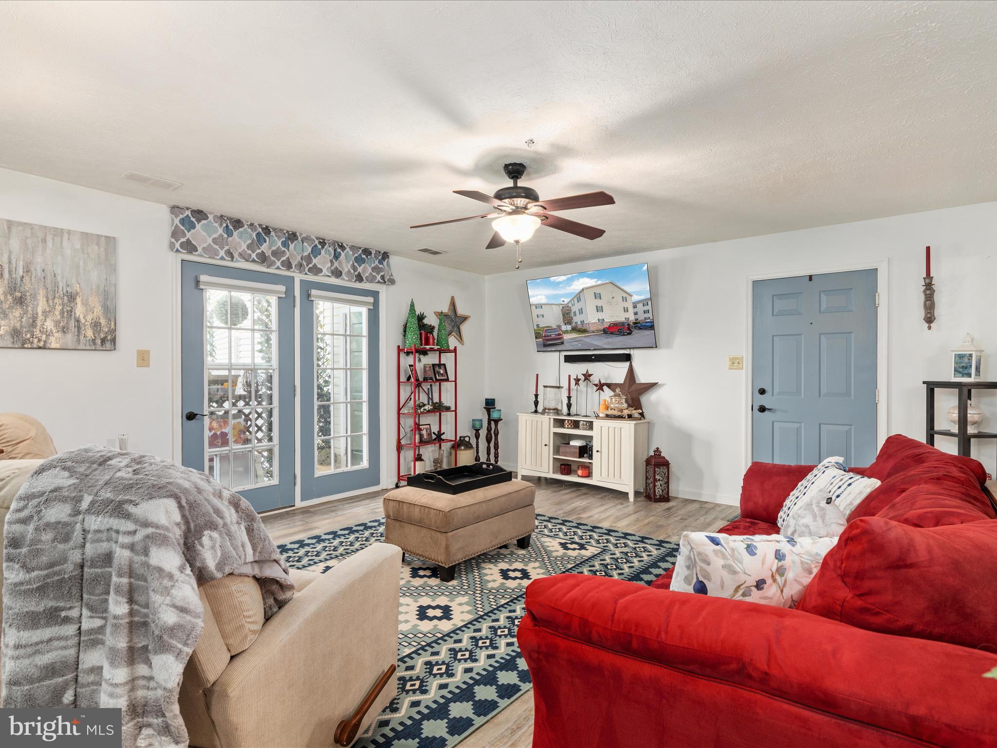 SIGNAL KNOB STATION - Residential