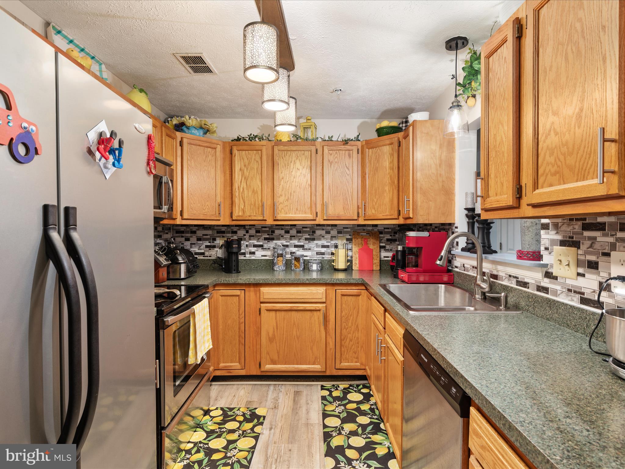 SIGNAL KNOB STATION - Residential