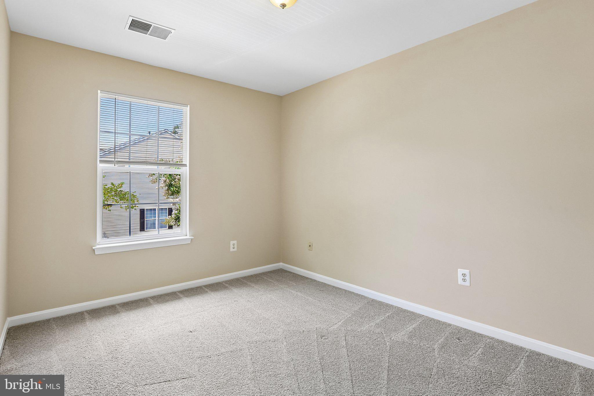 RUSSETT - Residential