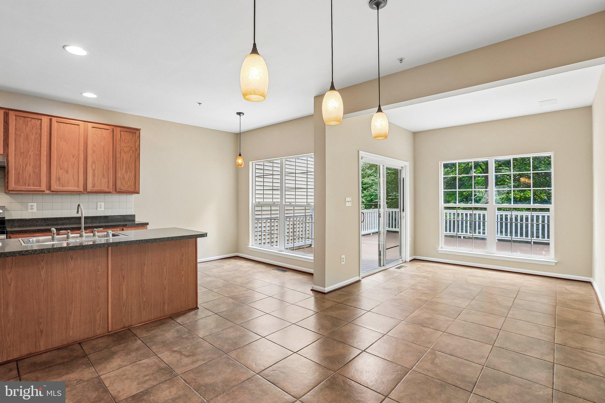 RUSSETT - Residential