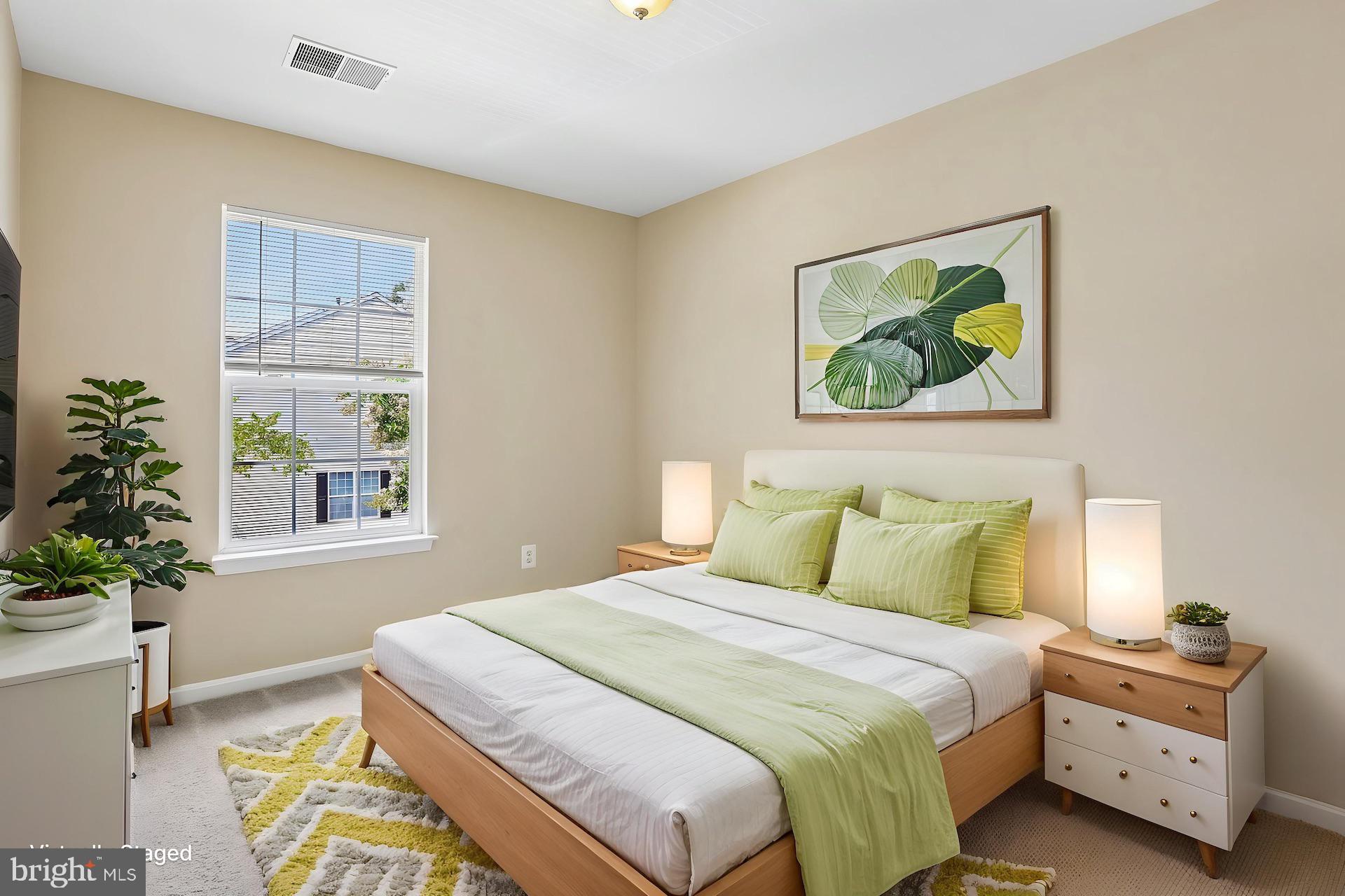 RUSSETT - Residential