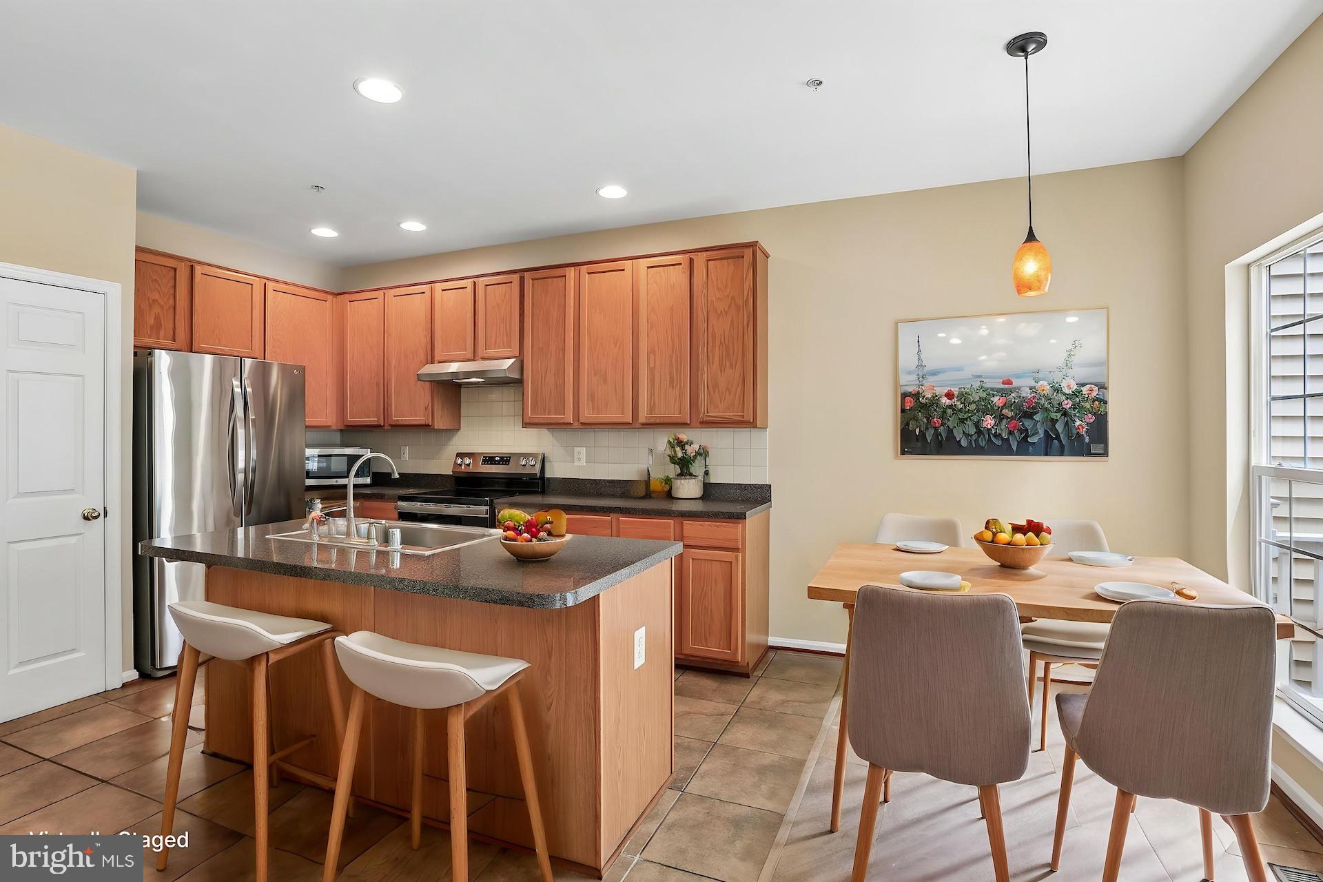 RUSSETT - Residential