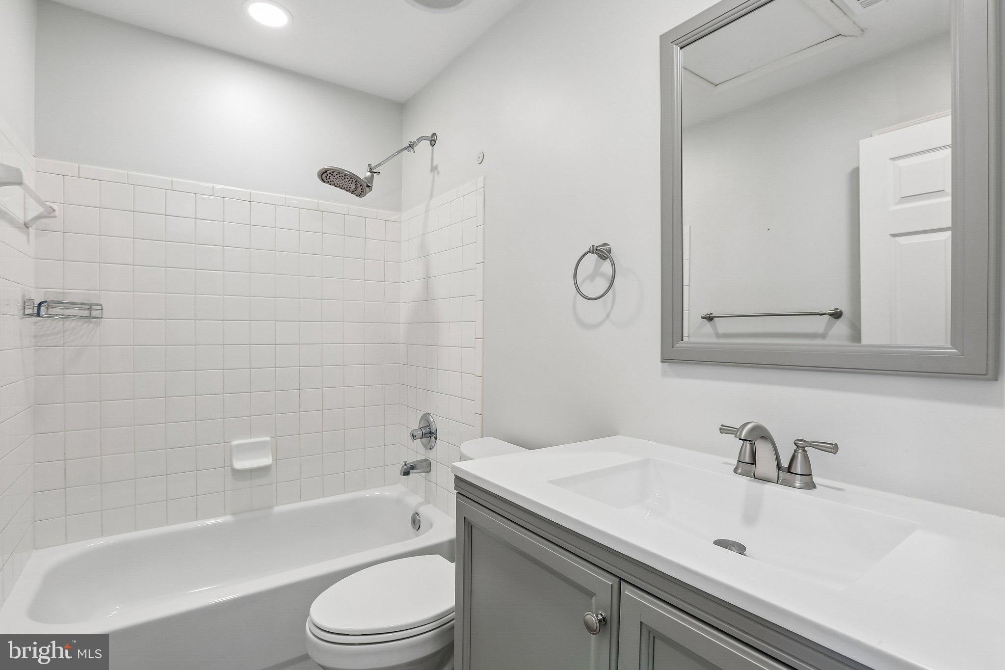 RUSSETT - Residential