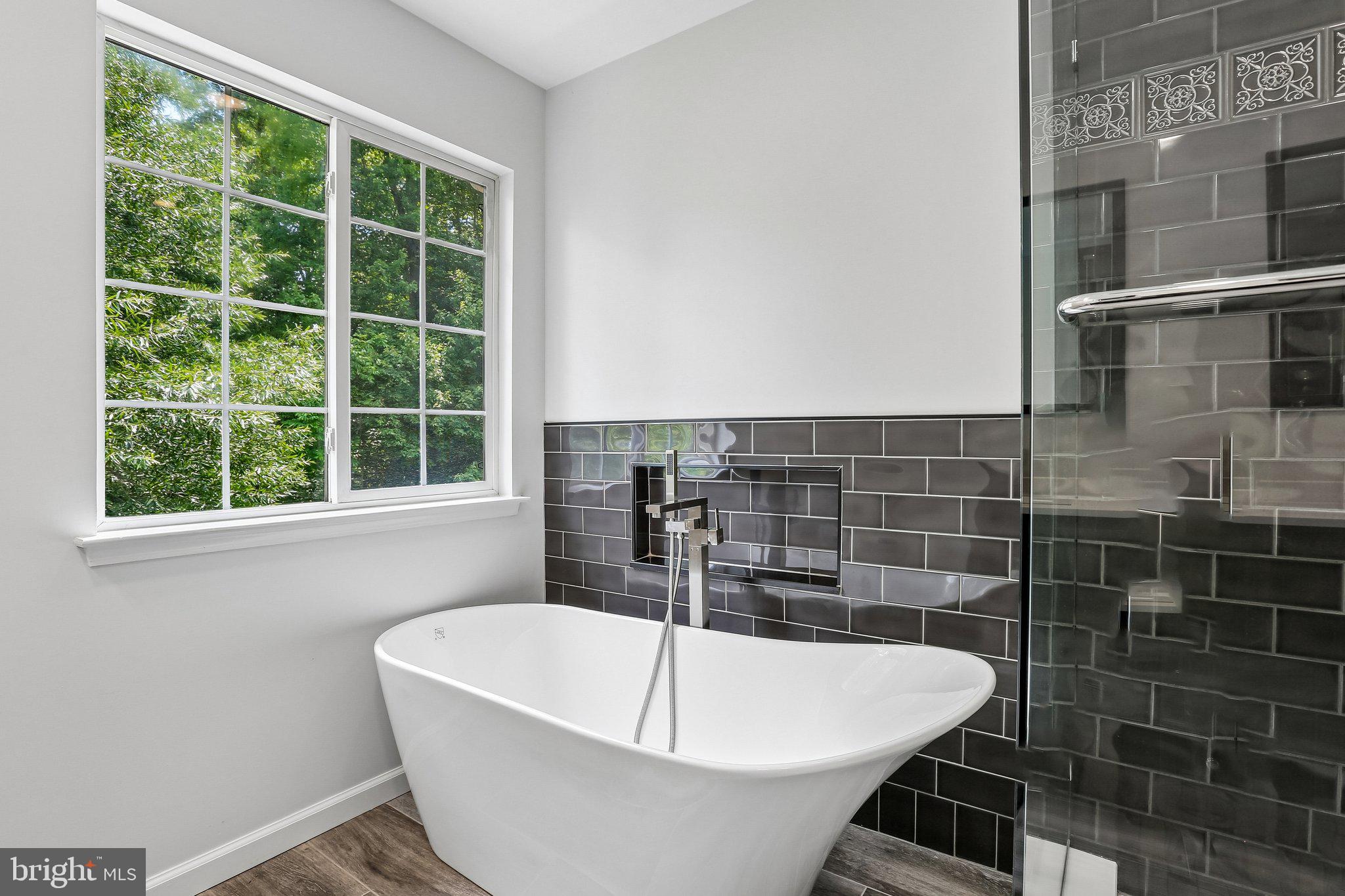 RUSSETT - Residential