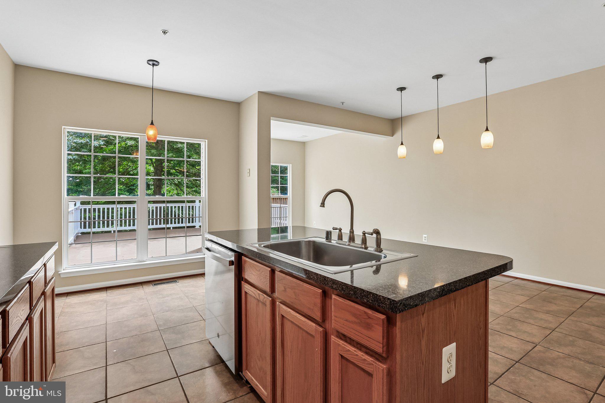 RUSSETT - Residential