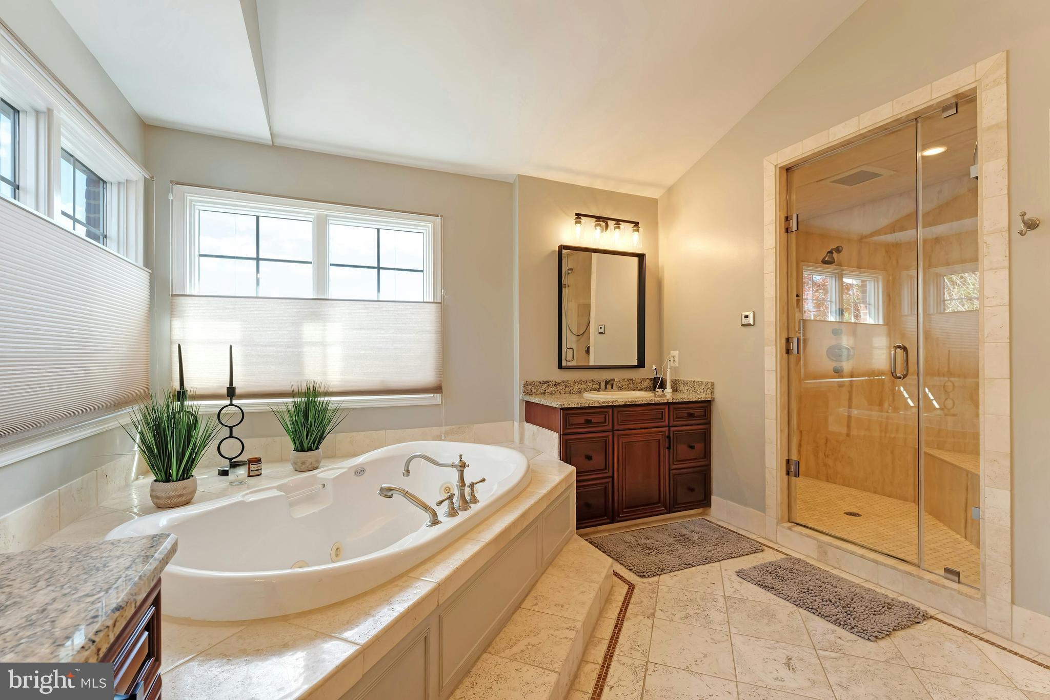 BELMONT COUNTRY CLUB - Residential