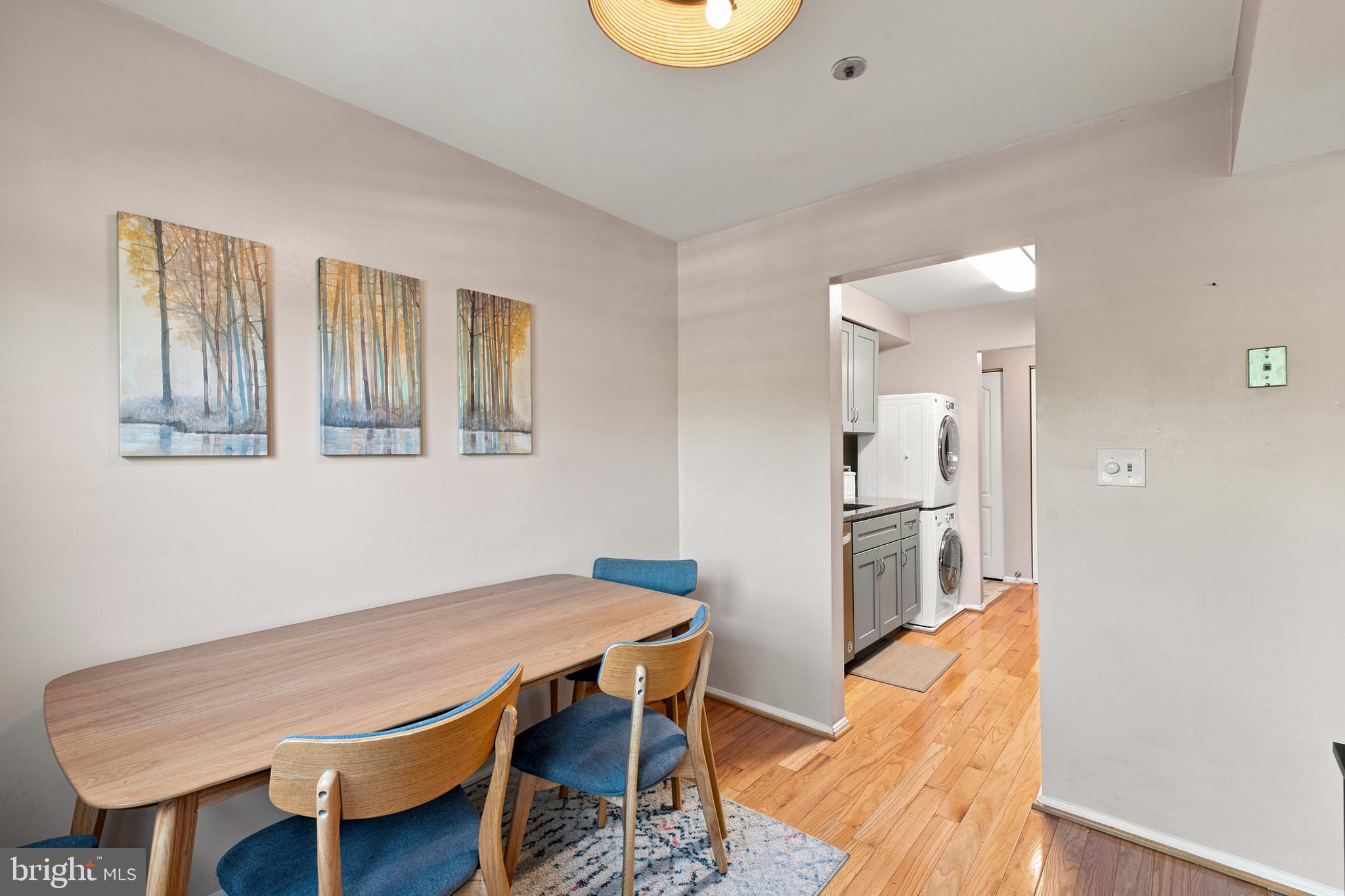 MONTGOMERY RUN - Residential
