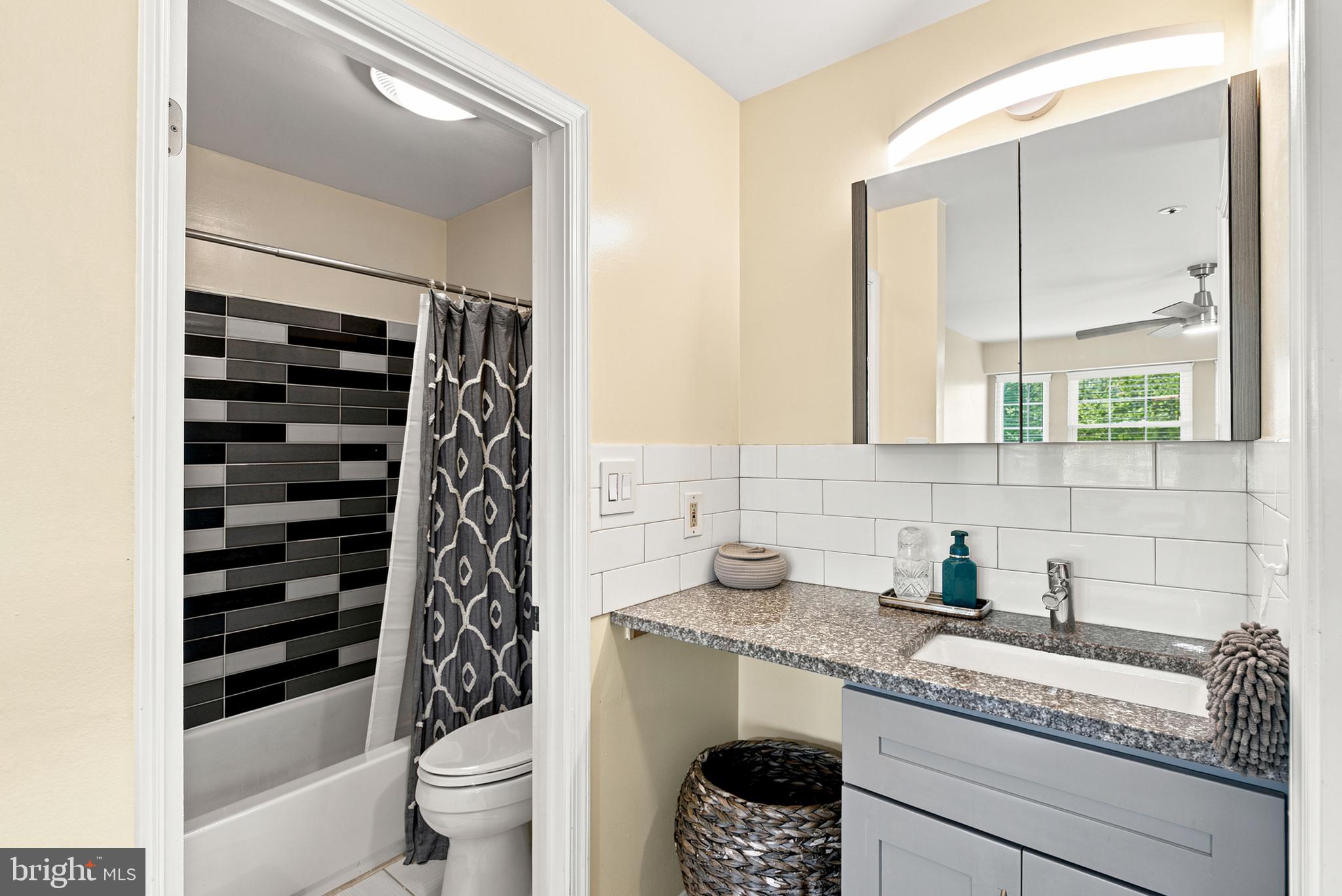 MONTGOMERY RUN - Residential