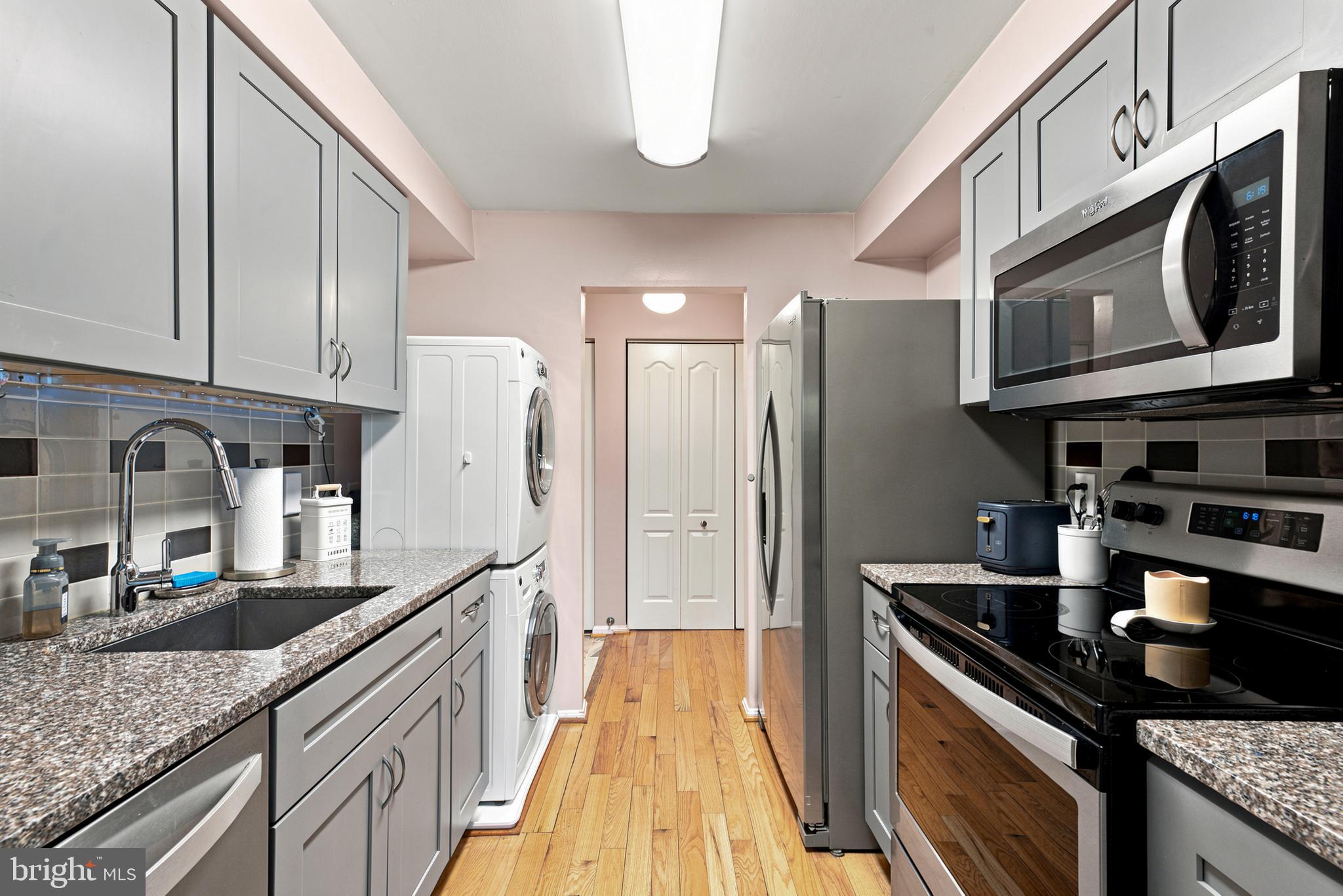 MONTGOMERY RUN - Residential