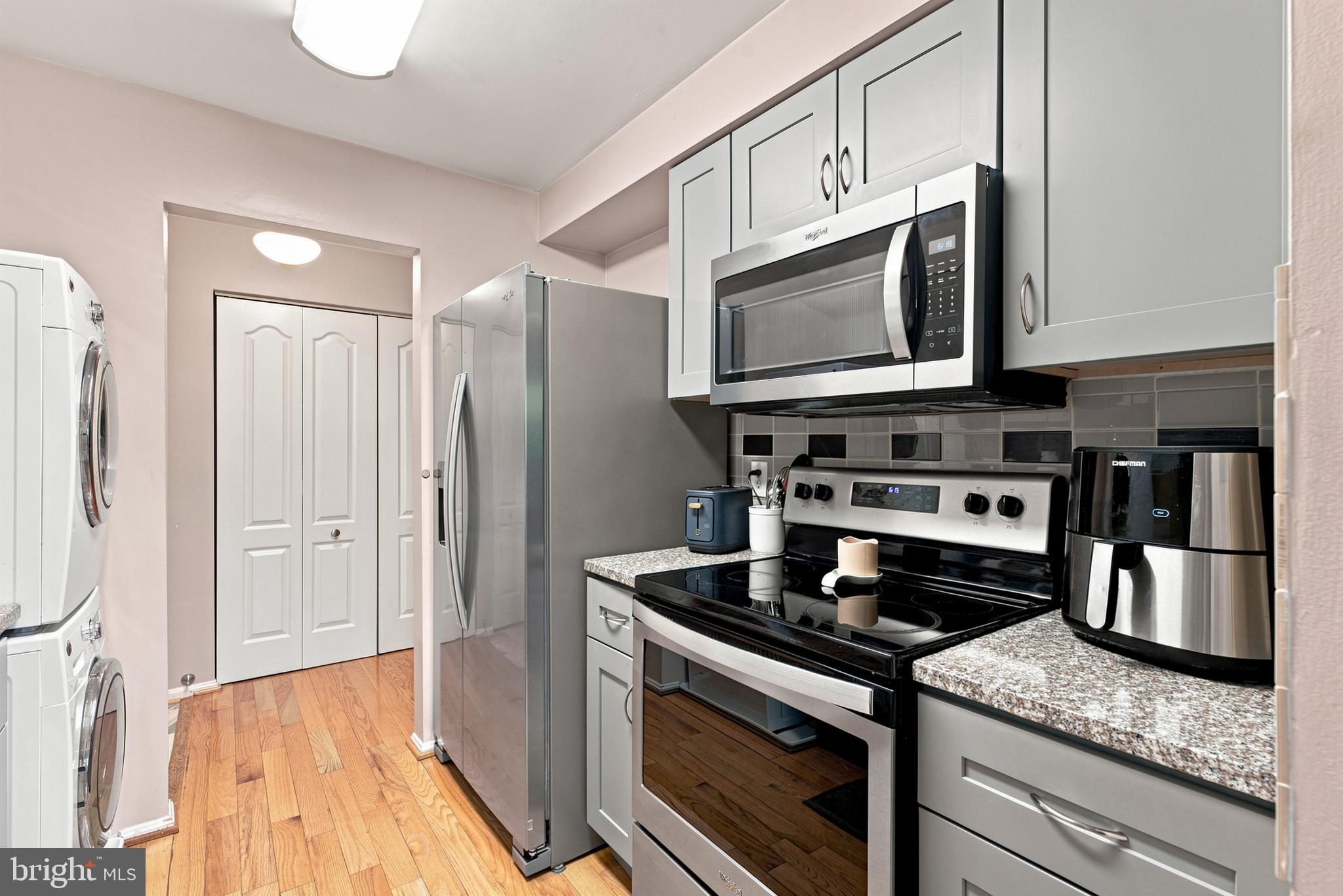 MONTGOMERY RUN - Residential