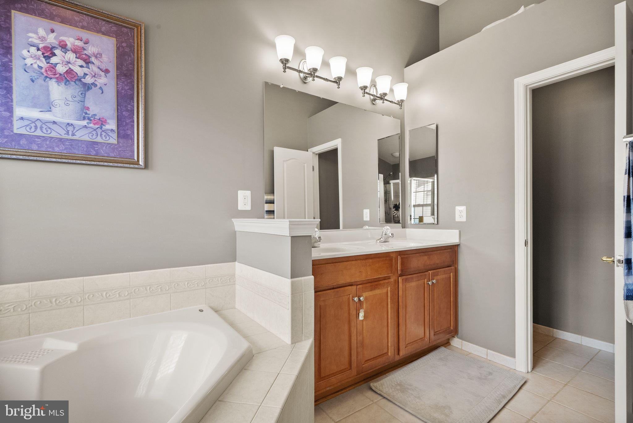 BROADLANDS SOUTH - Residential