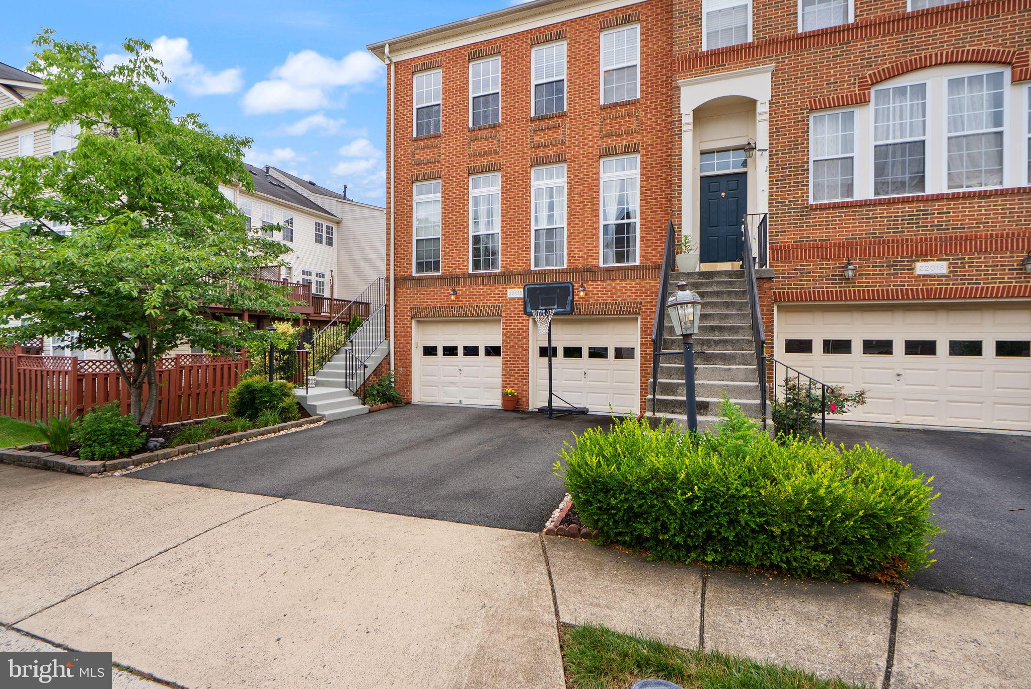 BROADLANDS SOUTH - Residential