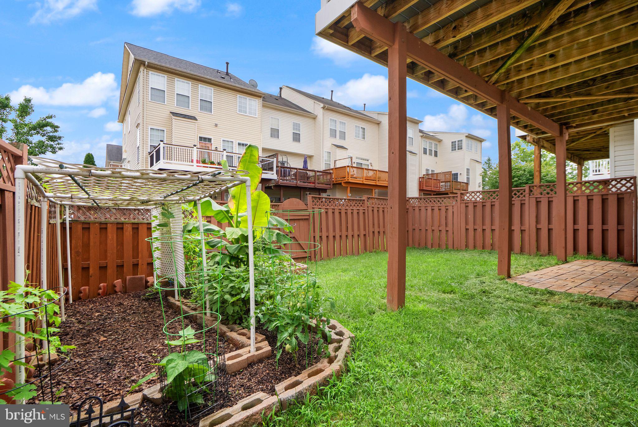 BROADLANDS SOUTH - Residential