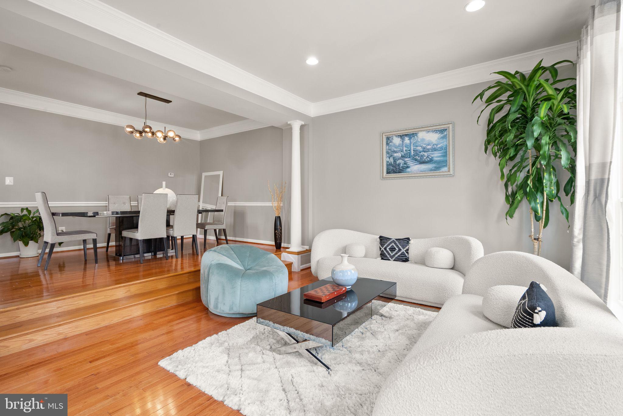 BROADLANDS SOUTH - Residential