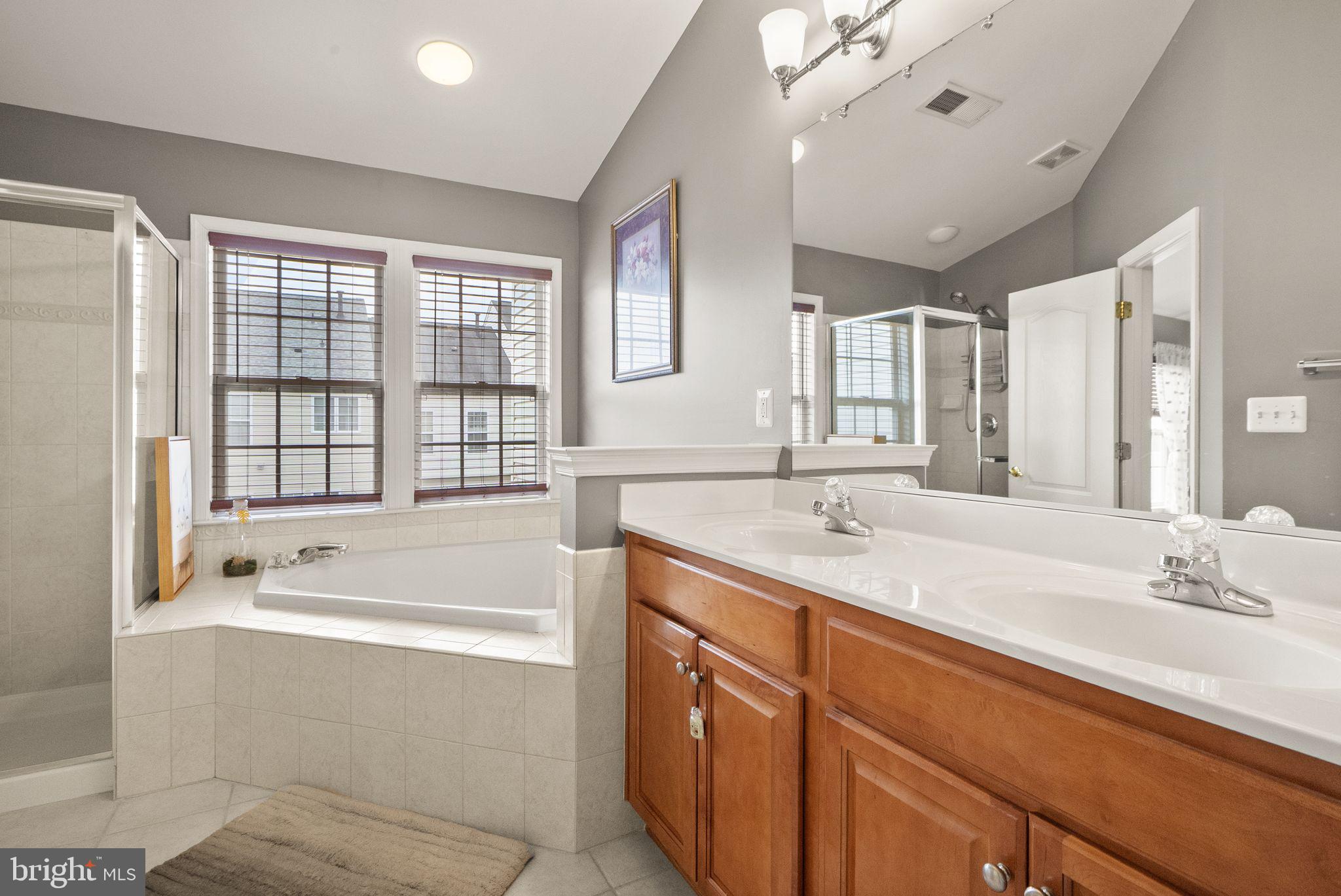 BROADLANDS SOUTH - Residential