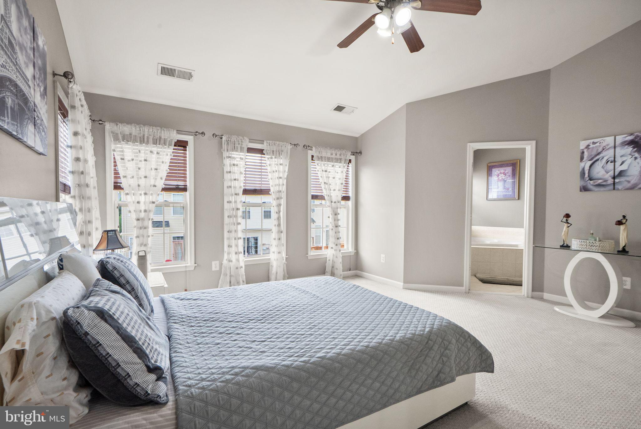 BROADLANDS SOUTH - Residential