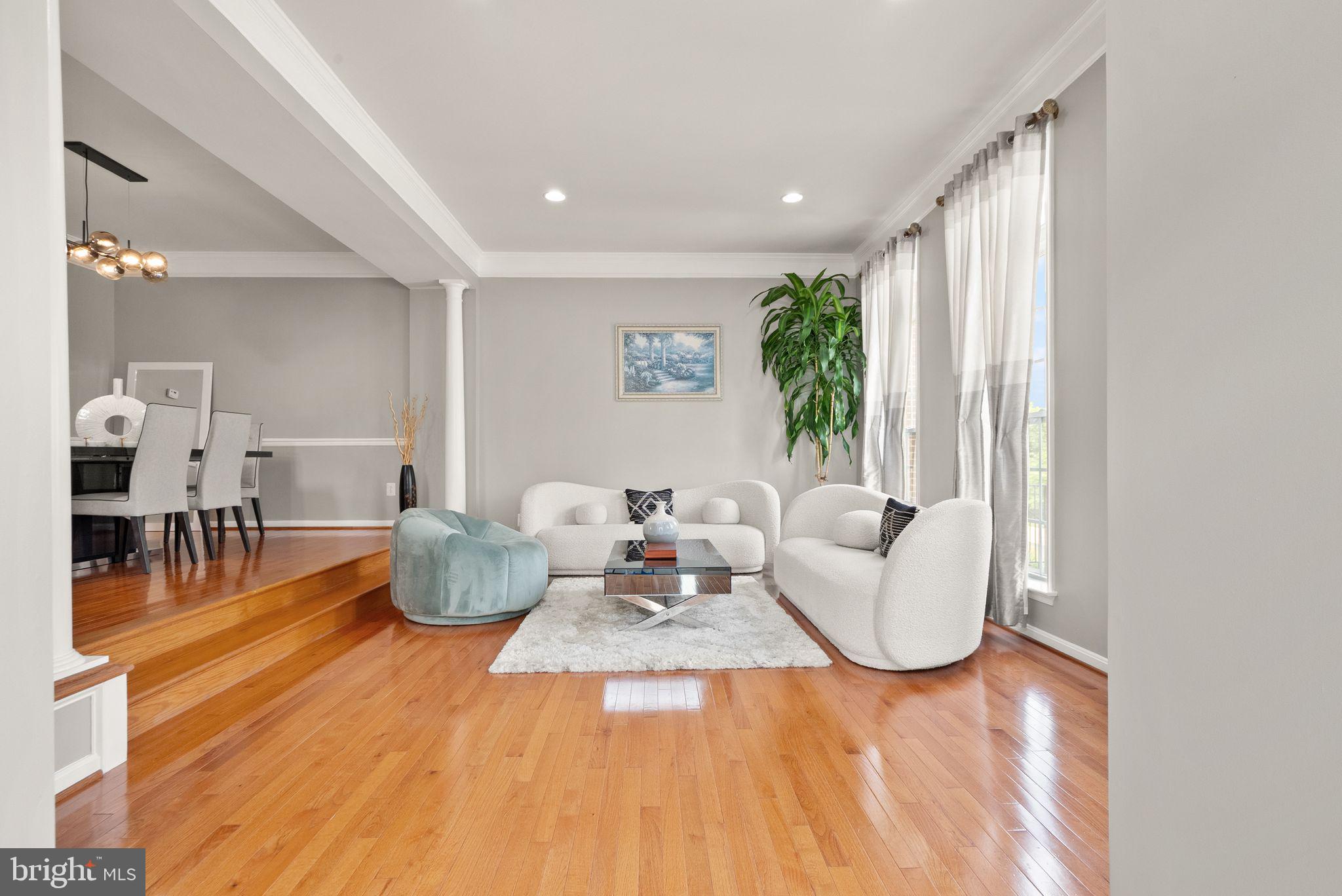 BROADLANDS SOUTH - Residential