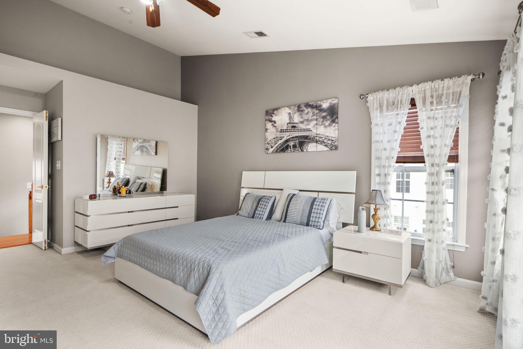 BROADLANDS SOUTH - Residential