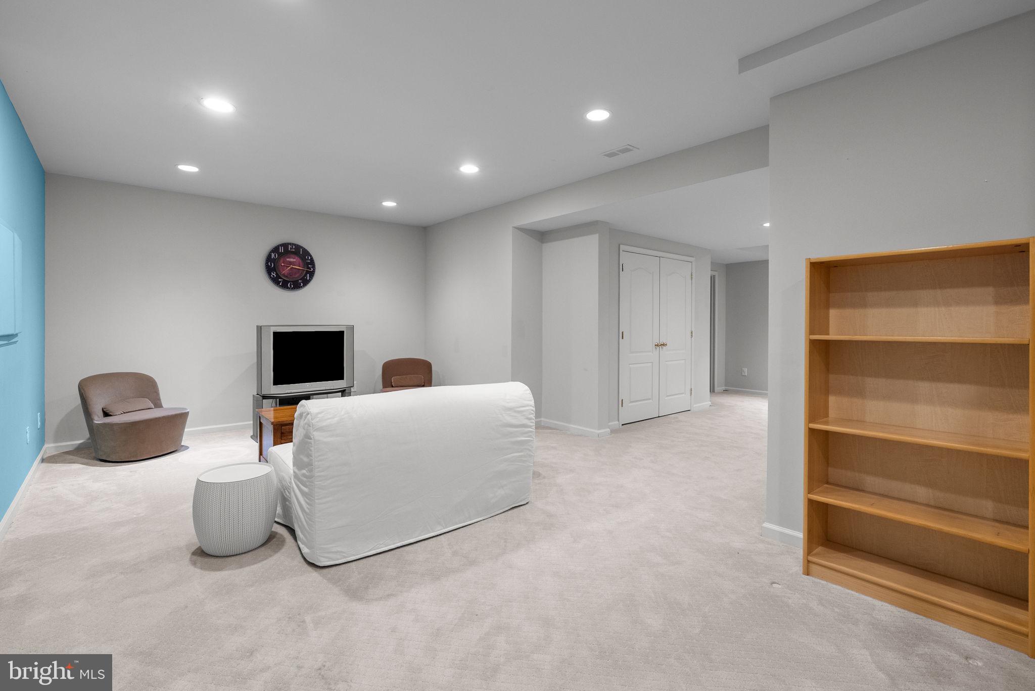 STONEY FORD ESTATE - Residential