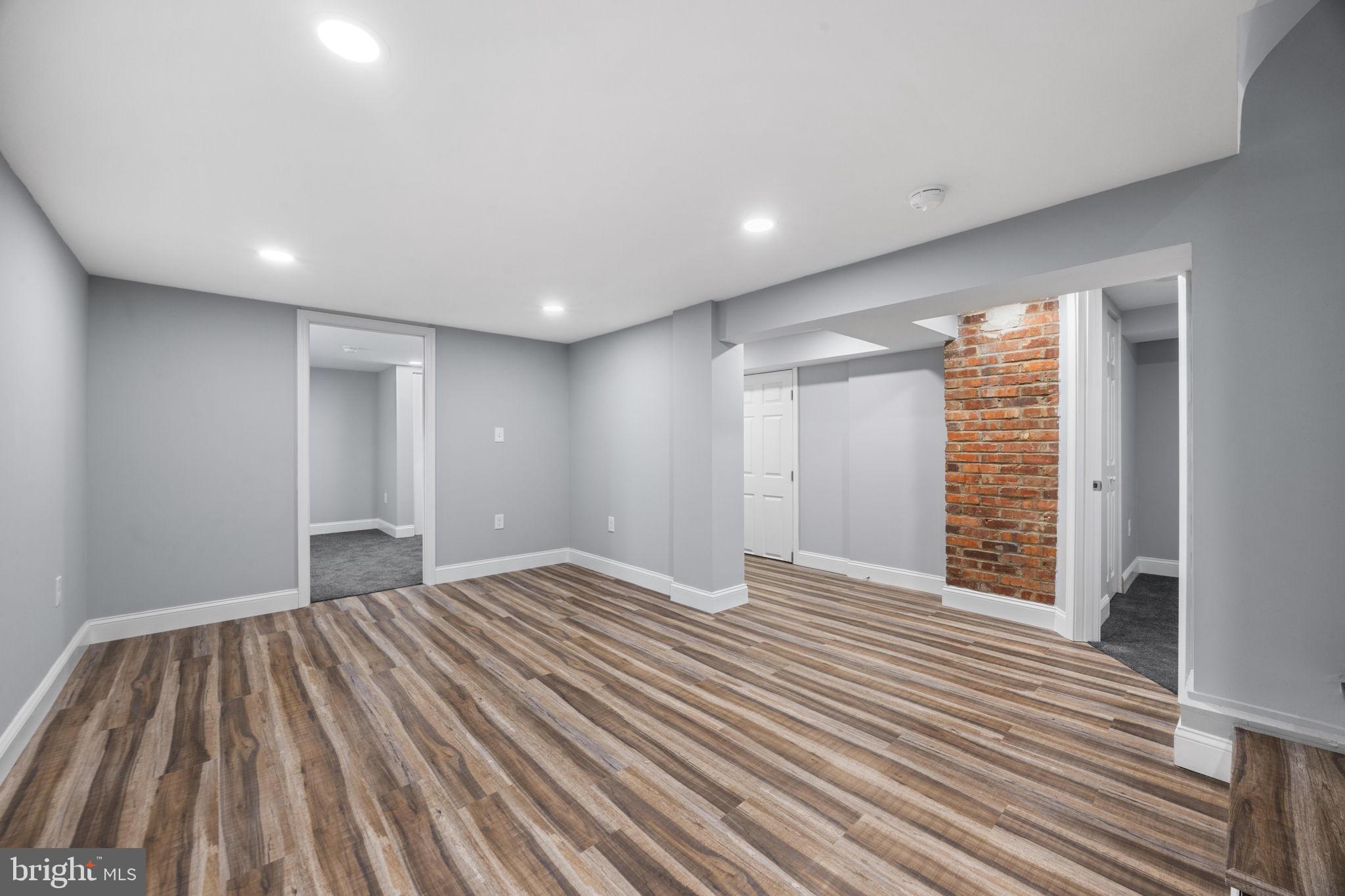 PARKVILLE - Residential