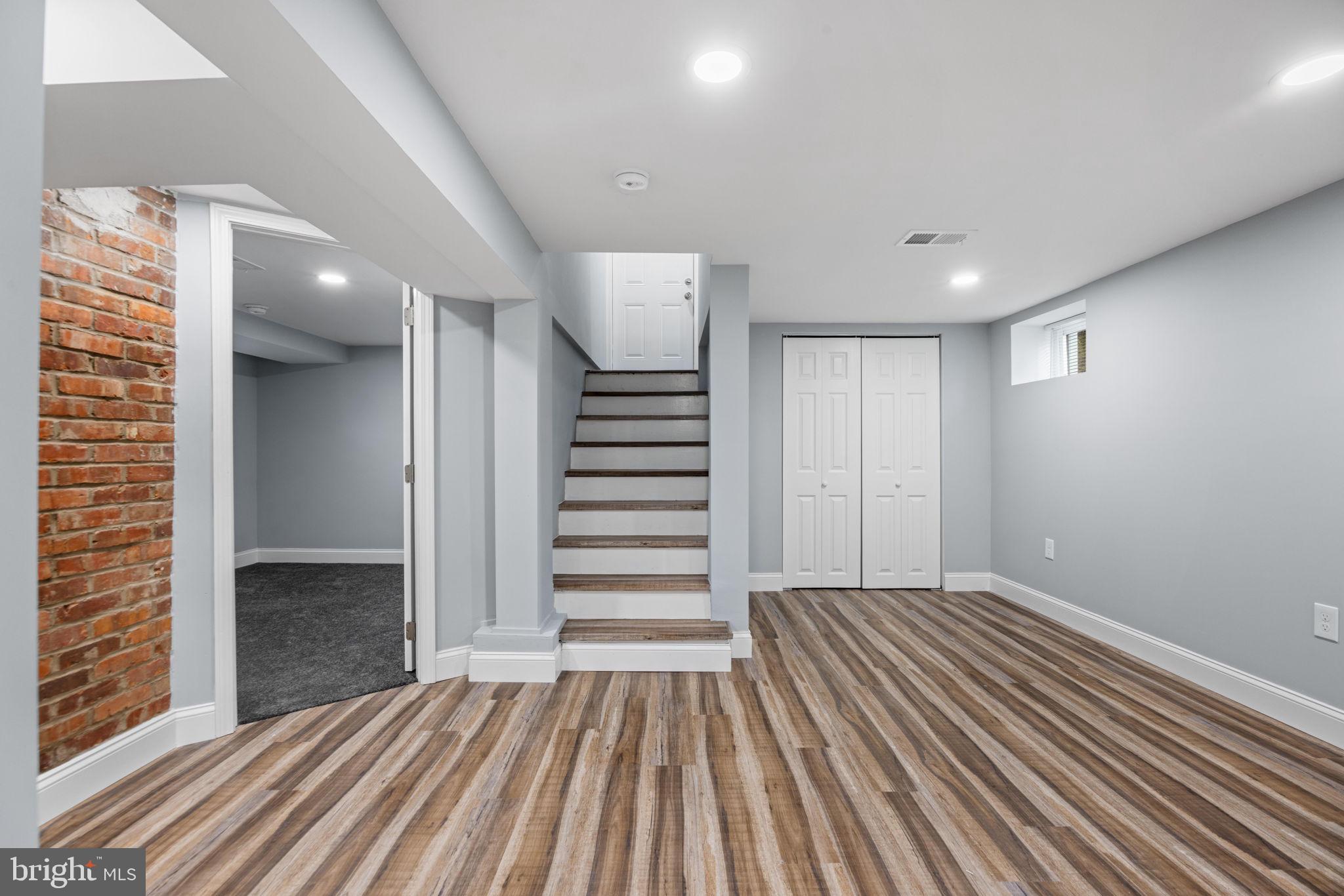 PARKVILLE - Residential