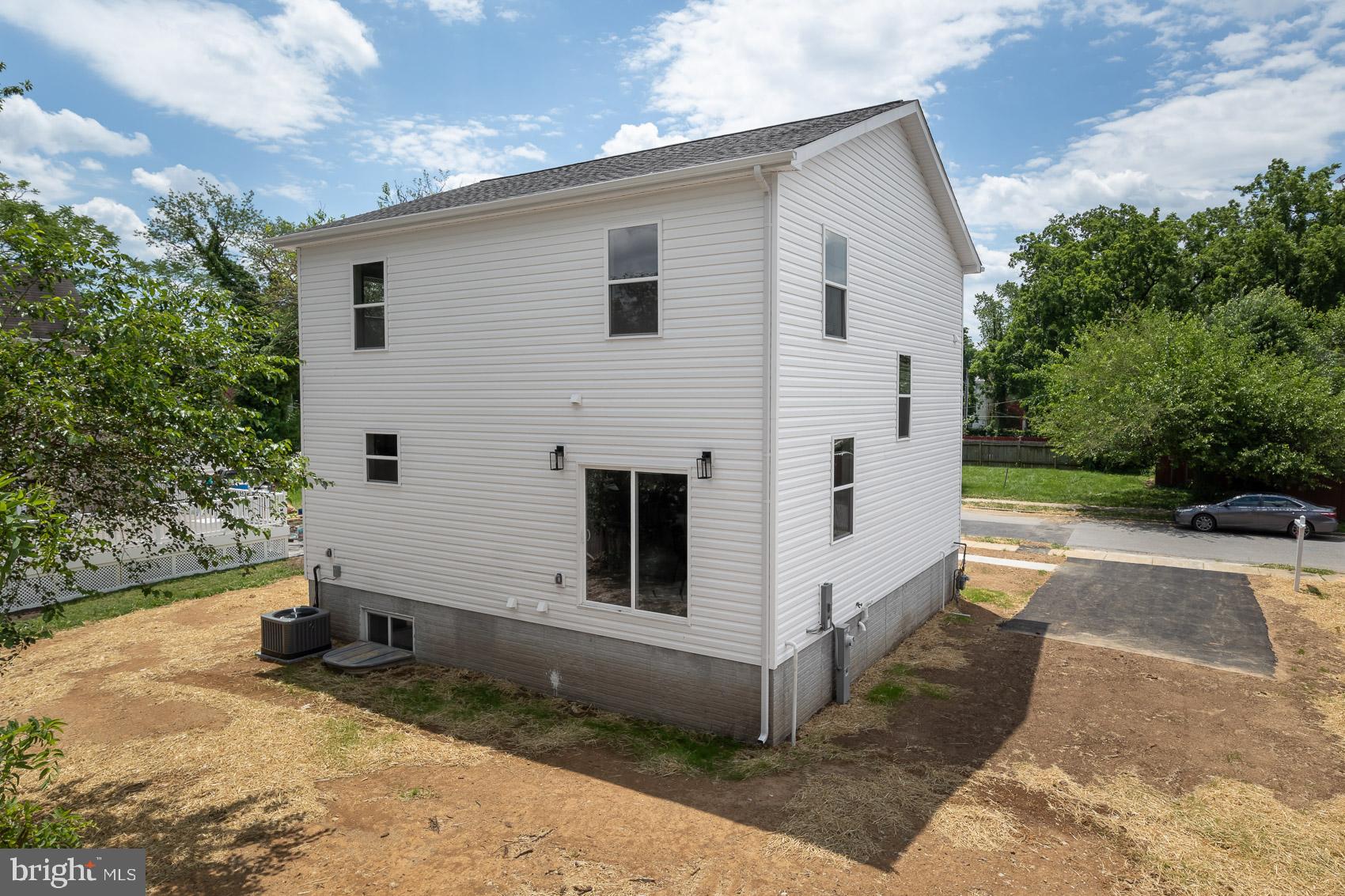 HOWARD PARK - Residential
