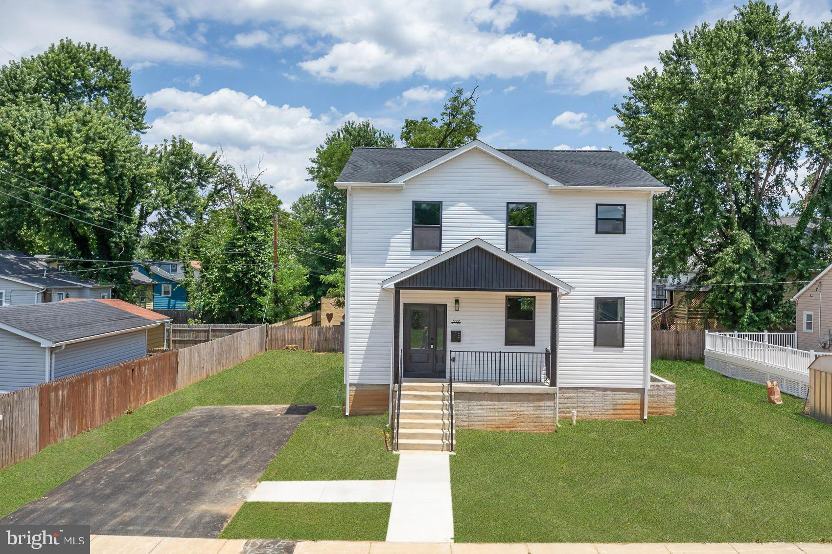 HOWARD PARK - Residential