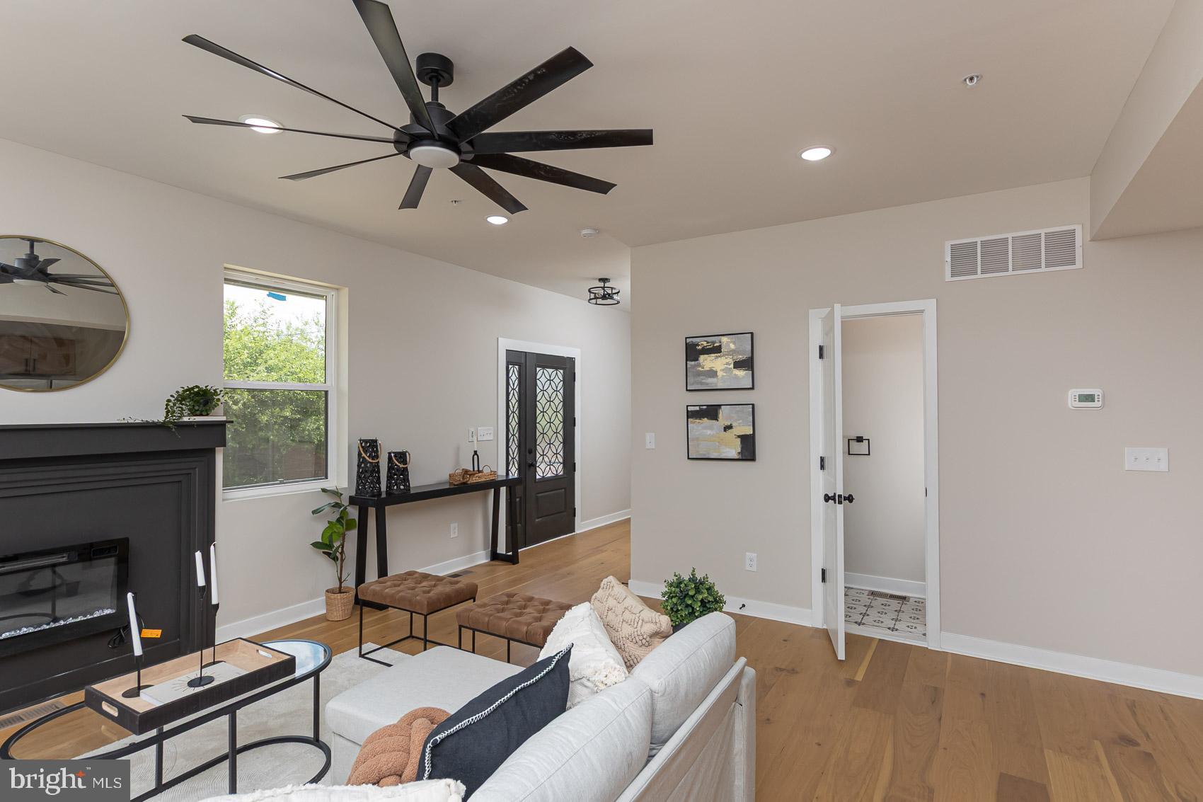 HOWARD PARK - Residential