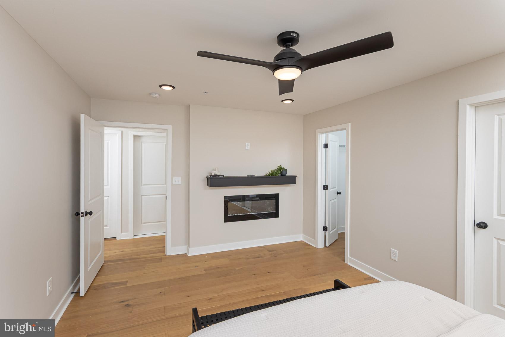 HOWARD PARK - Residential