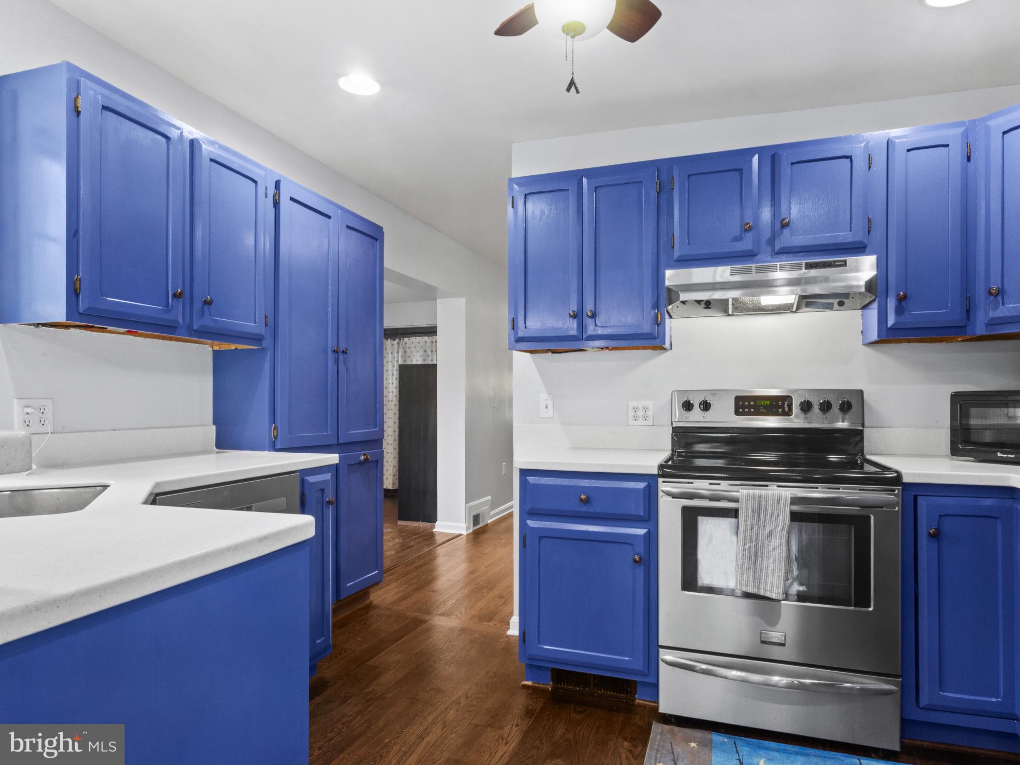 SOUTHDOWN SHORES - Residential