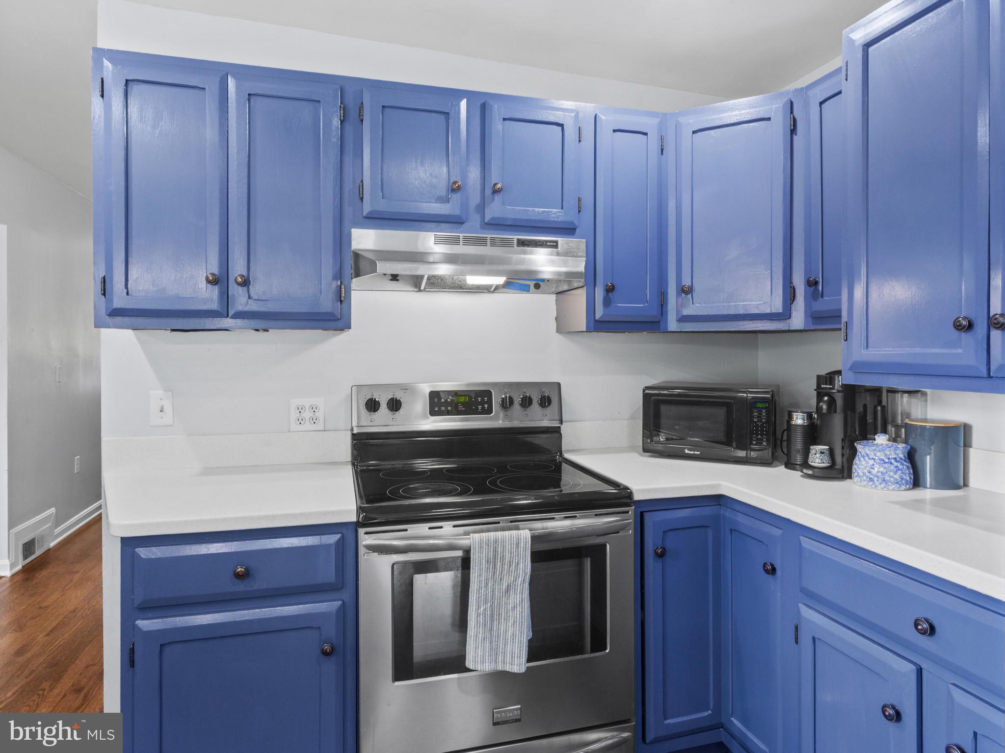 SOUTHDOWN SHORES - Residential