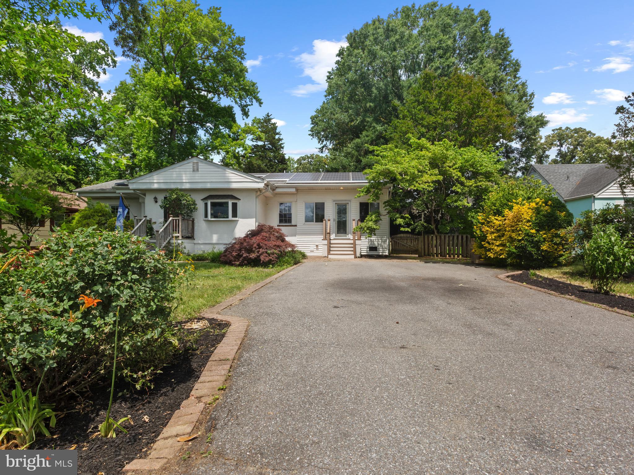 SOUTHDOWN SHORES - Residential