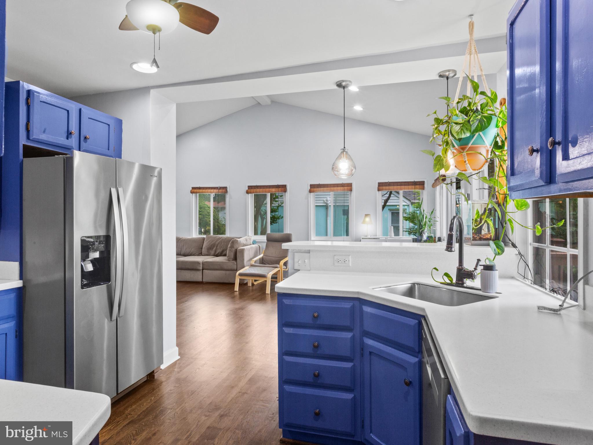 SOUTHDOWN SHORES - Residential