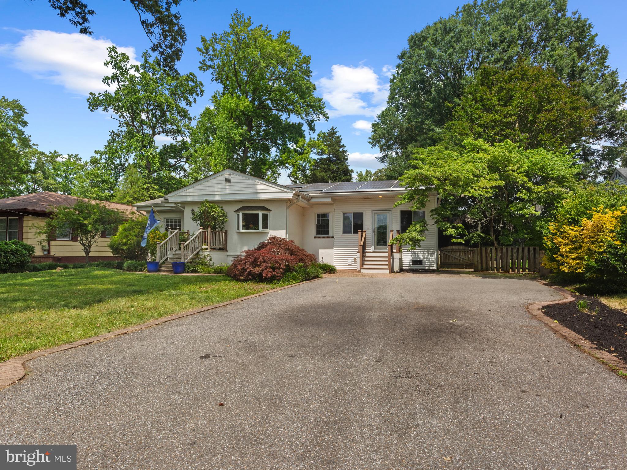 SOUTHDOWN SHORES - Residential