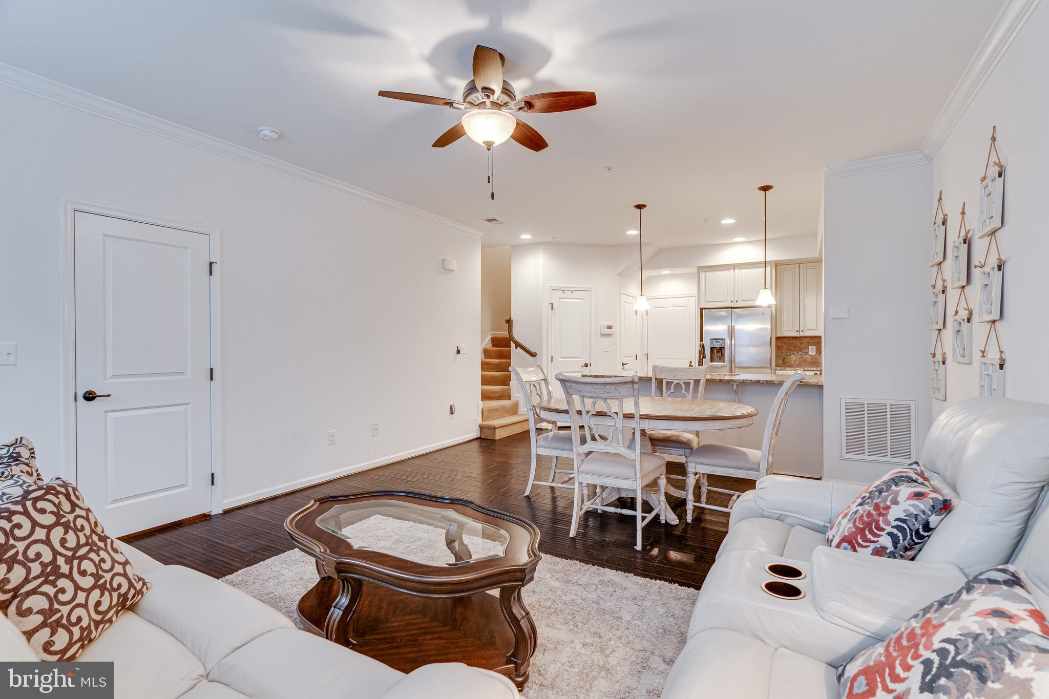 LOUDOUN CROSSING CONDOMINIUM - Residential