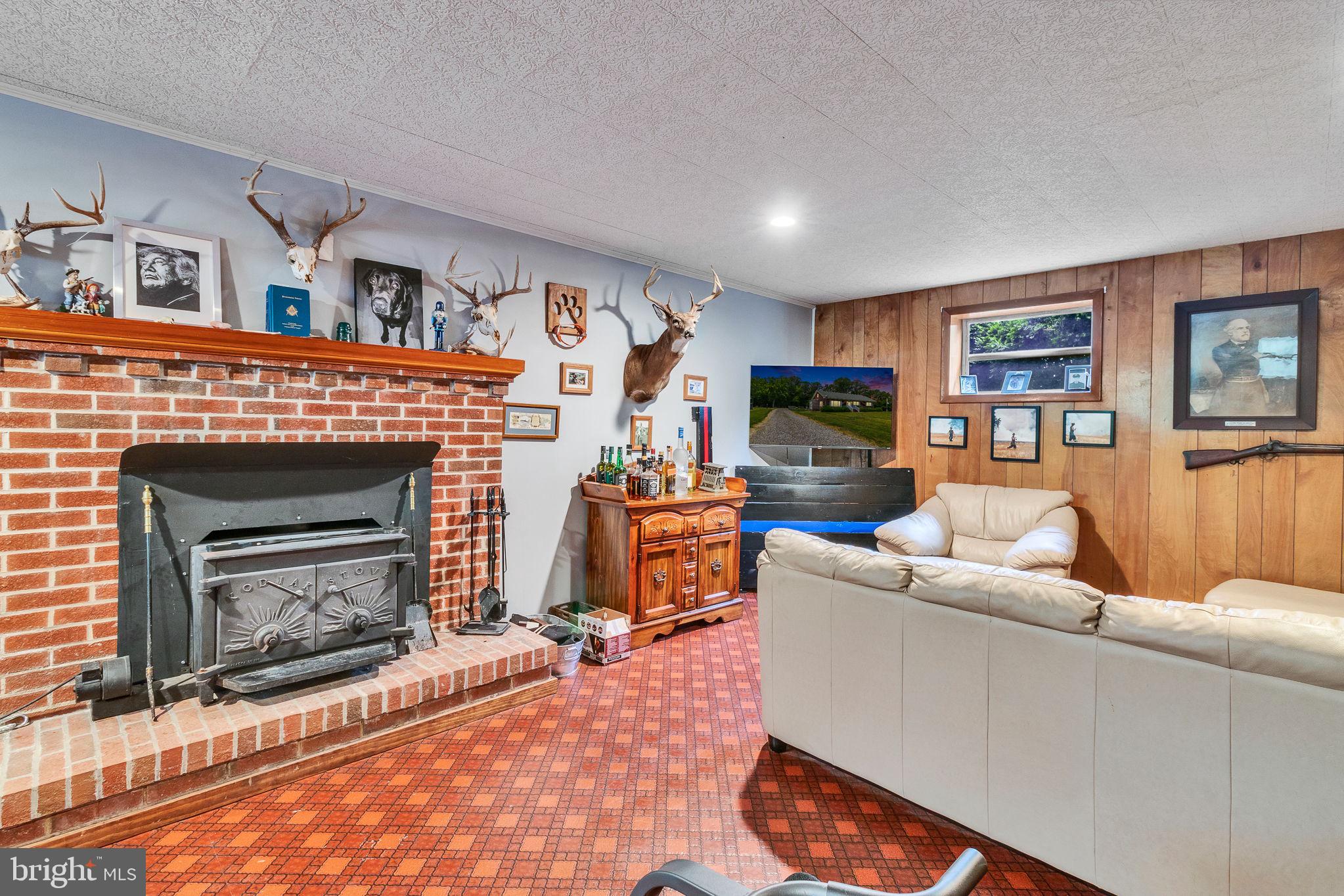 HEATHSVILLE - Residential