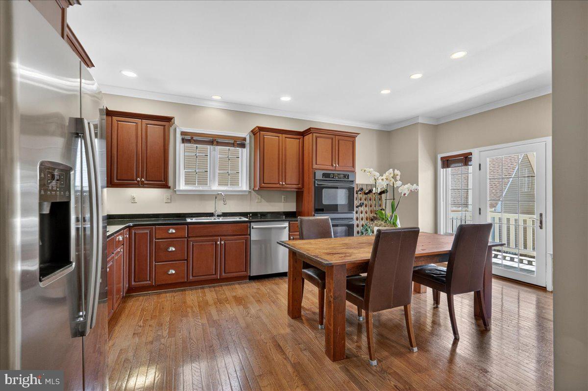WEATHERSTONE - Residential