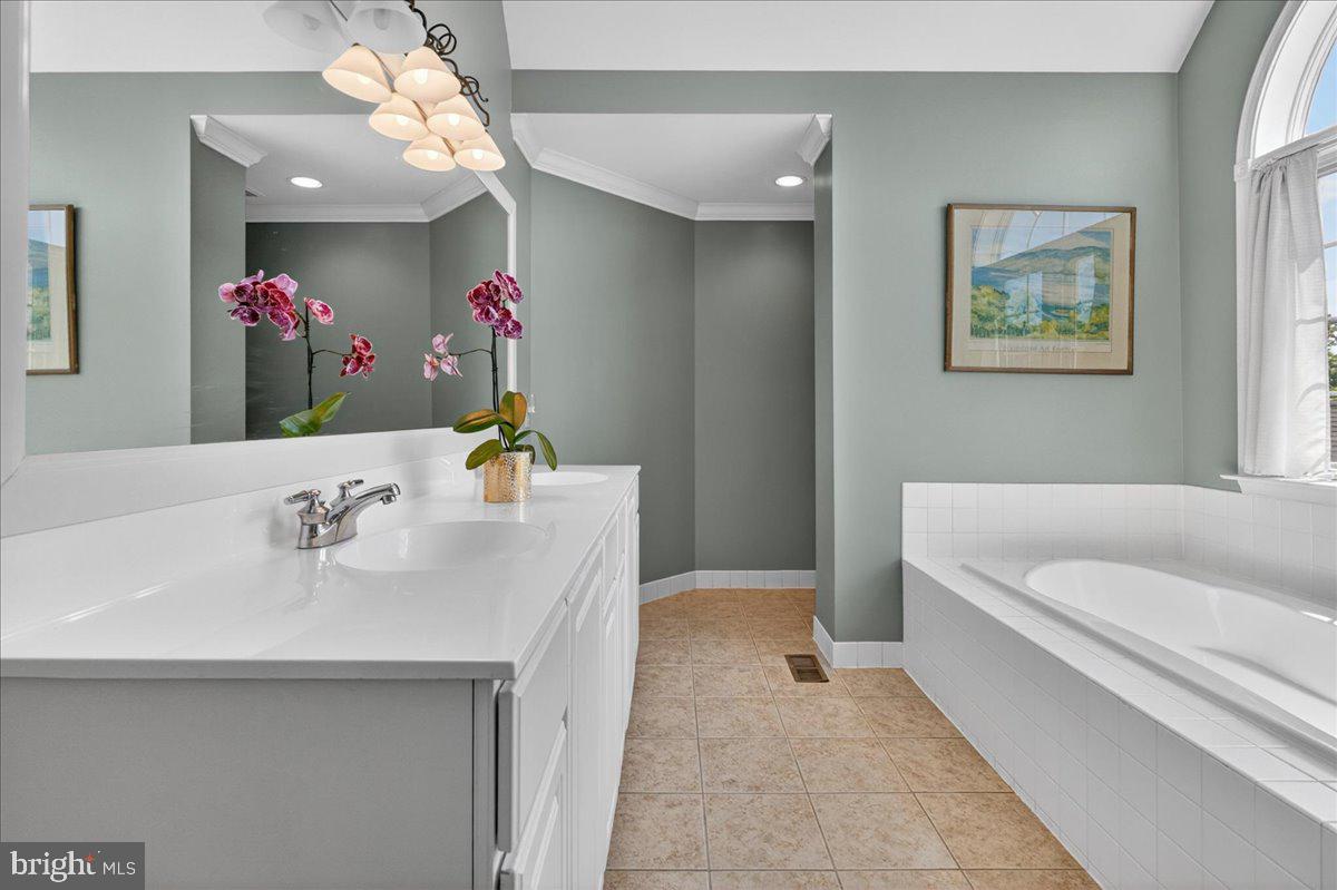WEATHERSTONE - Residential