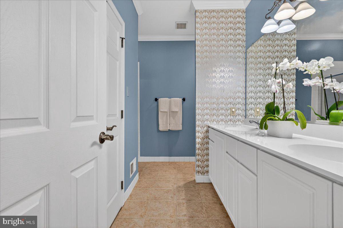 WEATHERSTONE - Residential