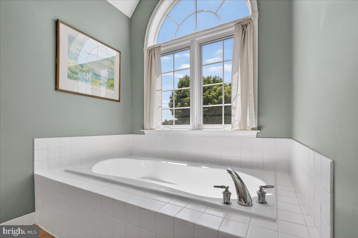 WEATHERSTONE - Residential