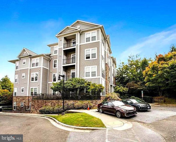 THE ADDISON AT ST PAUL - Residential