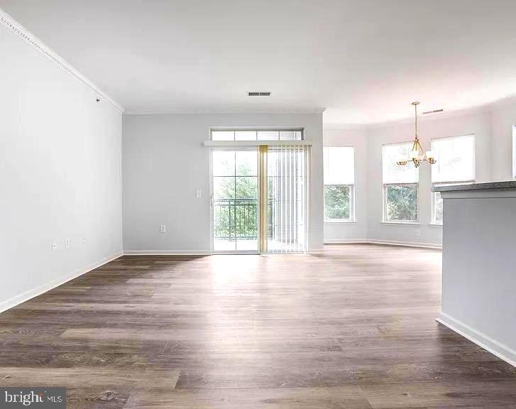 THE ADDISON AT ST PAUL - Residential