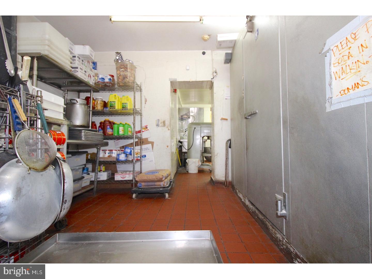 ROXBOROUGH - Commercial Sale
