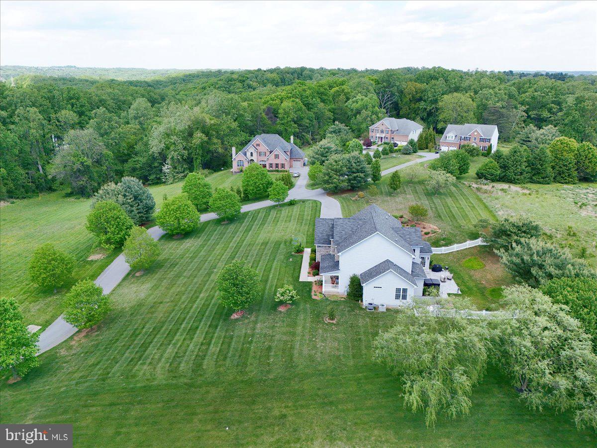 LAKESIDE FARMS - Residential