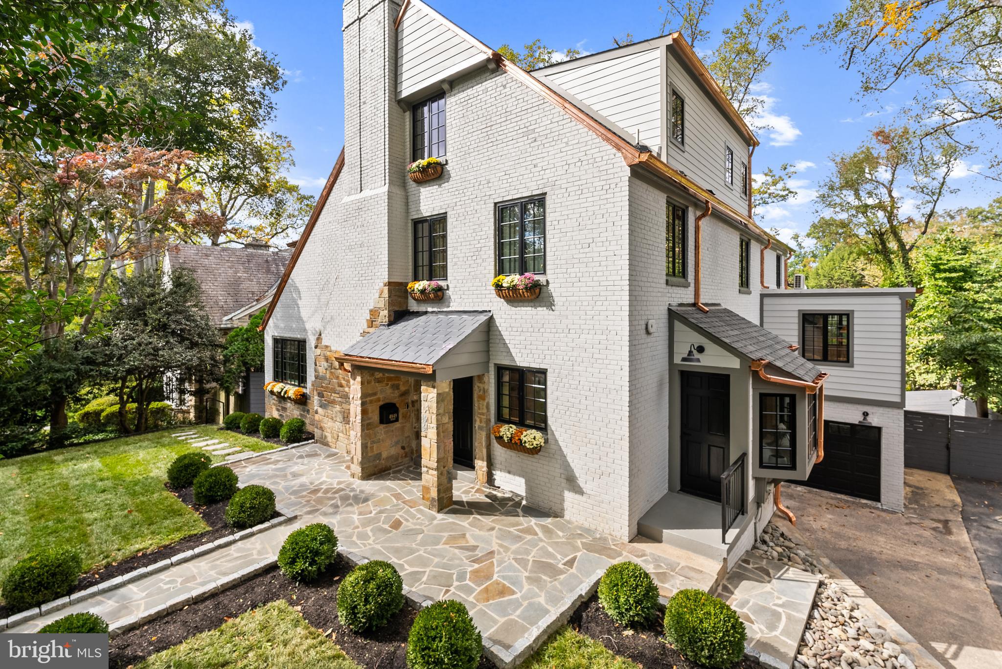 SPRING VALLEY - Residential