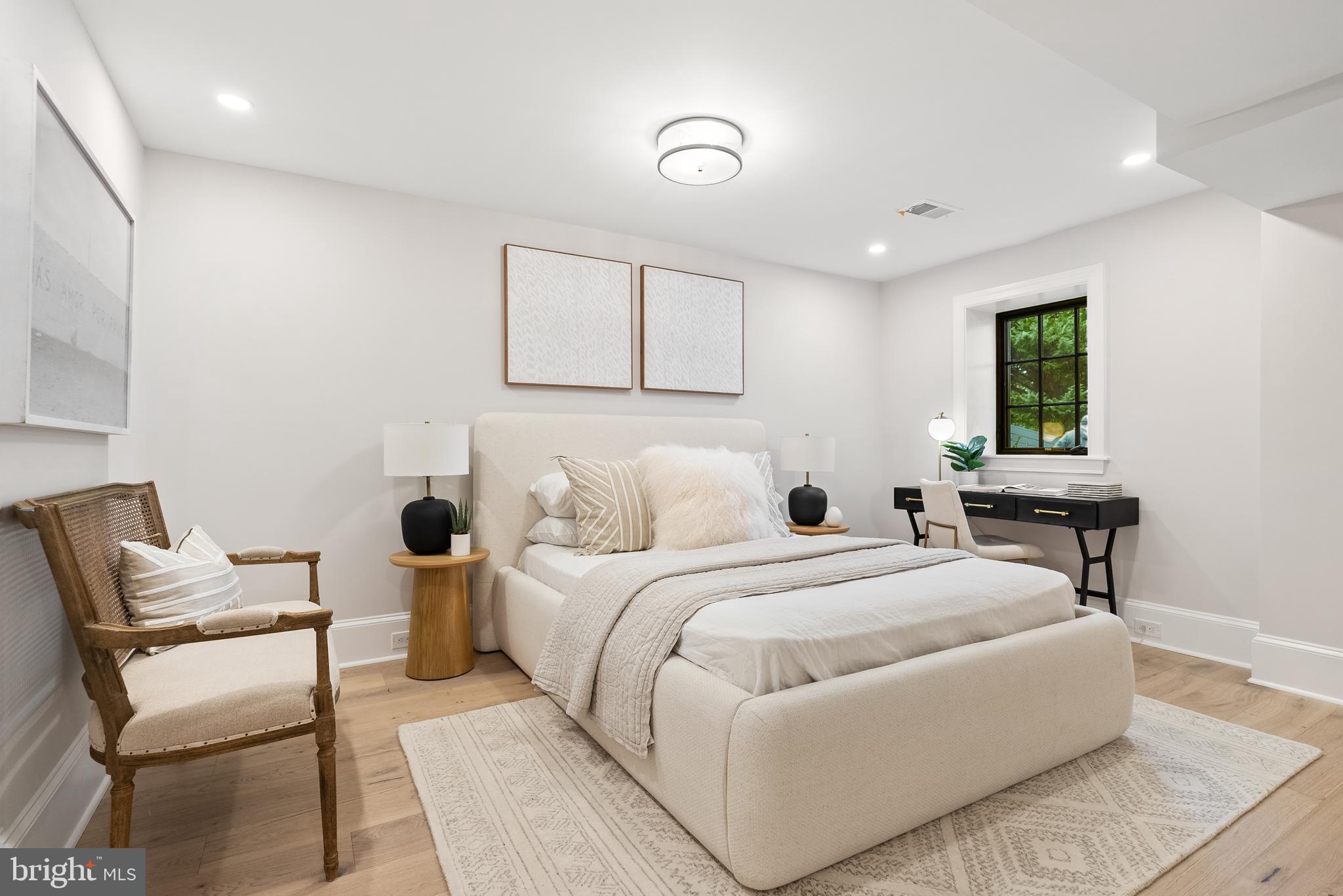 SPRING VALLEY - Residential